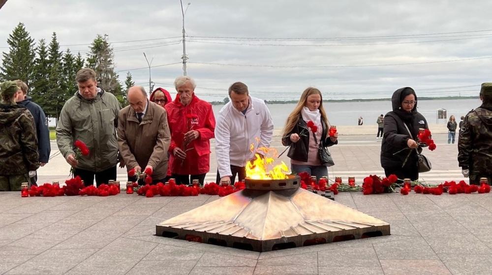 Коммунисты Архангельской области 22 июня в 4 часа утра почтили память павших