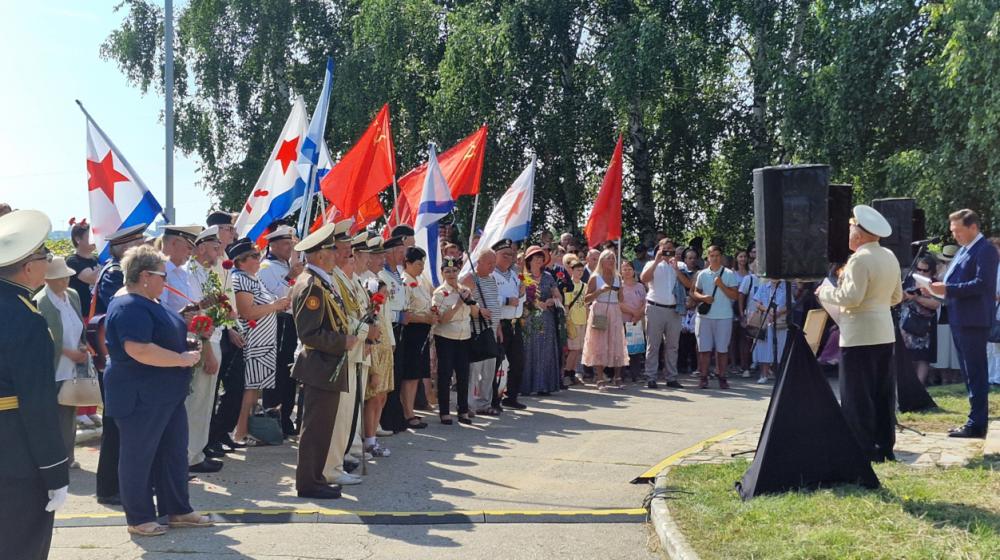 Рязанские коммунисты приняли участие в торжественных мероприятиях, посвященных Дню ВМФ