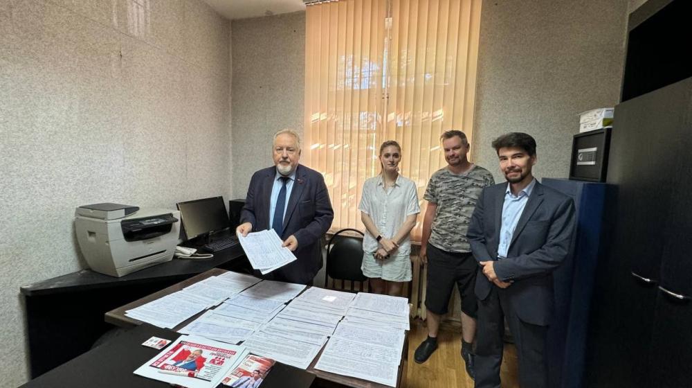 Москва. Народная приемная КПРФ в ВАО провела очередной прием жителей округа