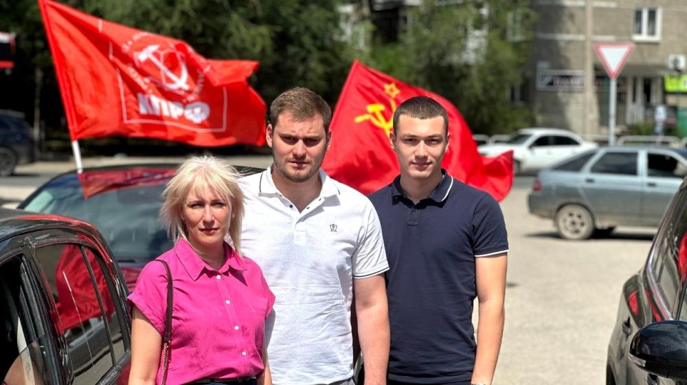 "Наше дело правое!". Патриотический автопробег КПРФ прошел в Самарской области