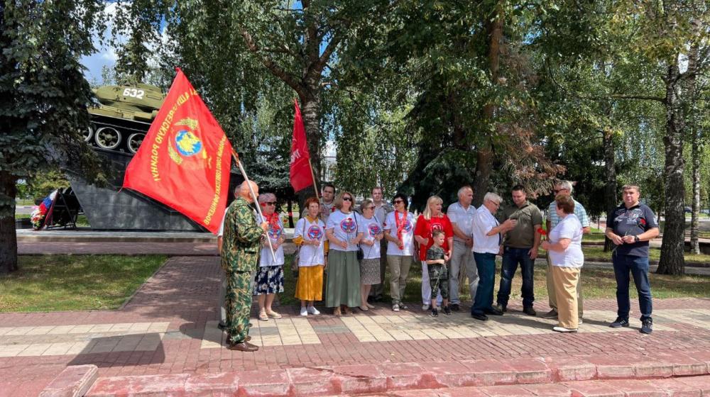 Подмосковные коммунисты провели автопробеги в поддержку наших воинов на СВО