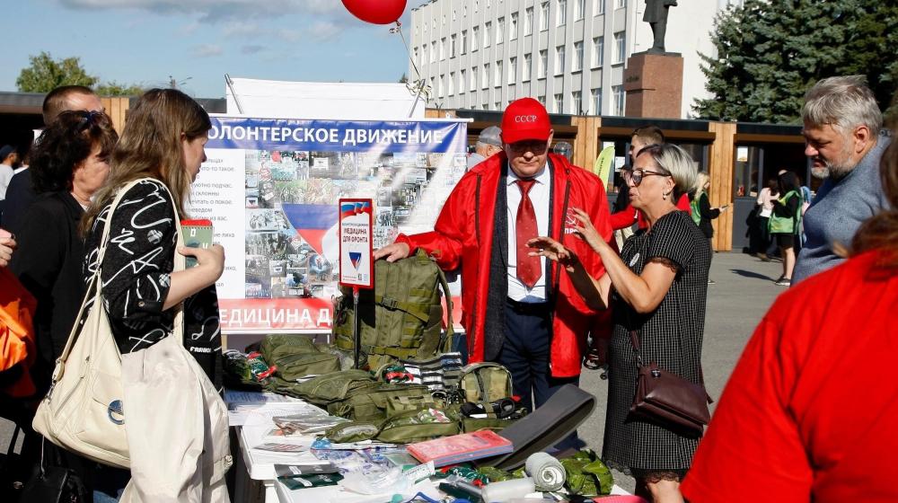 Первый секретарь Самарского ОК КПРФ Алексей Лескин посетил праздник «День помидора» в Сызрани