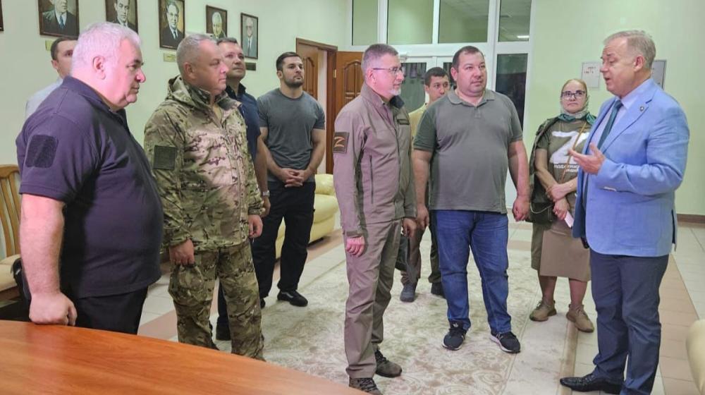 Делегация КПРФ во главе с К.К. Тайсаевым продолжает работу на Донбассе