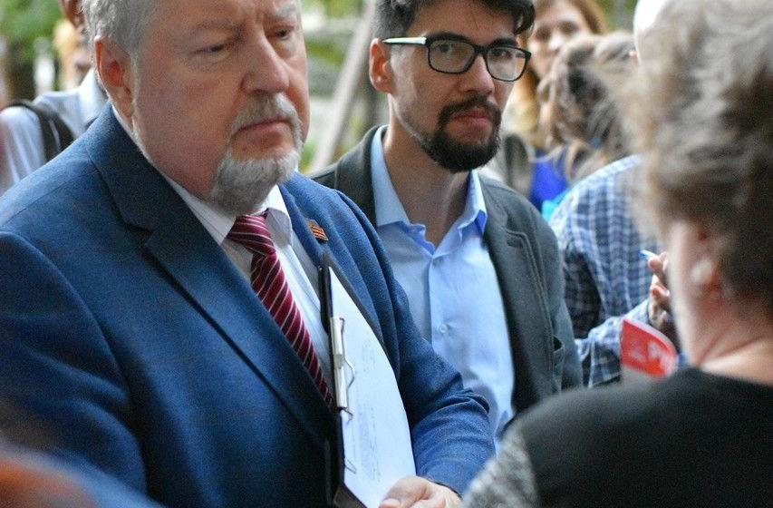 Москва. Народная приемная КПРФ в ВАО. Слышим каждого. Помогаем всем!