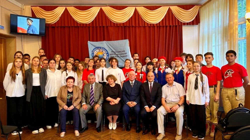 Российская делегация Фонда «Моя родословная» почтила память Ф.Э. Дзержинского в городе Минске