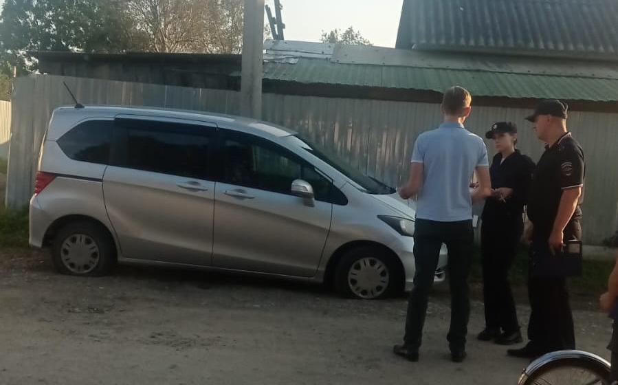 Криминальный скандал на выборах в Биробиджане: неизвестный проколол колёса машины кандидата от КПРФ