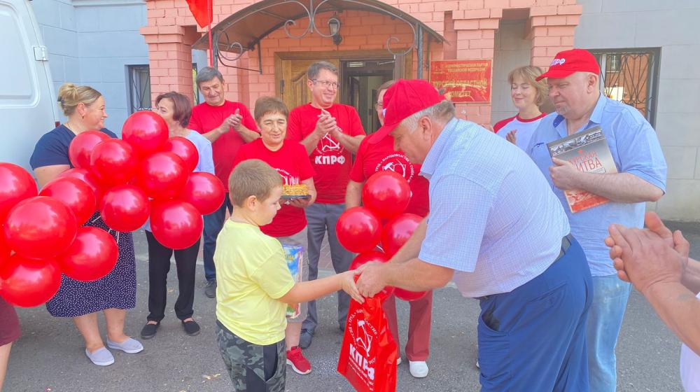 Воронежские коммунисты: Соседей в беде не оставим!