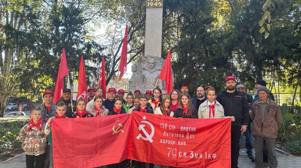 Запорожская область. Освобожденный Мелитополь чтит героев