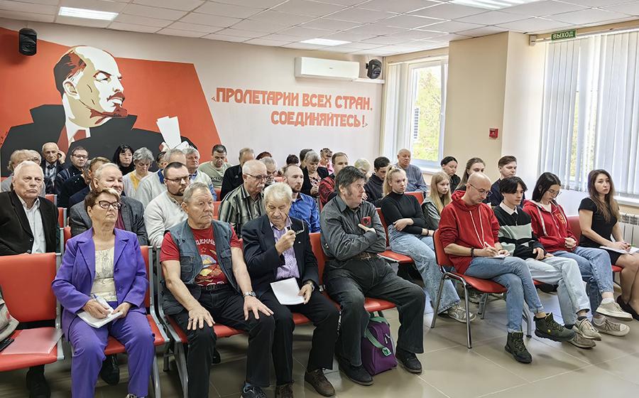 В Ивановском обкоме КПРФ состоялись ежеквартальные занятия по политпросвещению для партийного и комсомольского актива региона