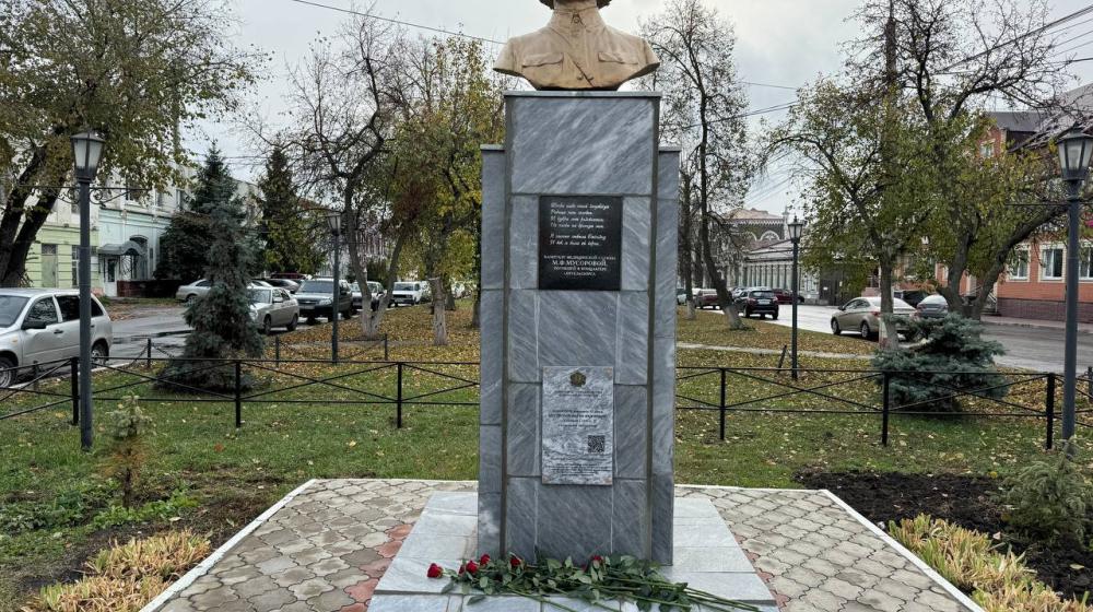 Ульяновская область. Коммунисты почтили память Героя Великой Отечественной войны Марии Мусоровой