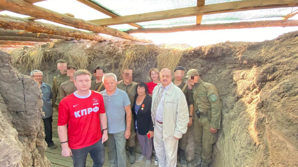 Курские коммунисты доставили гуманитарный груз защитникам на передовую