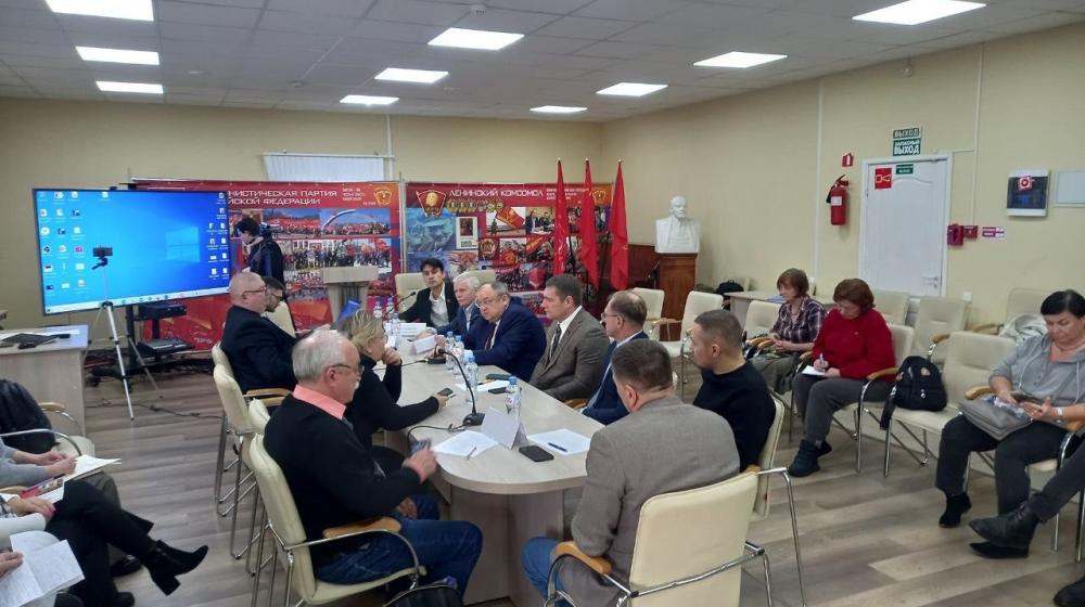 Сергей Пантелеев принял участие в работе Круглого стола «Обсуждение законопроекта «Экологический кодекс Ленинградской области»
