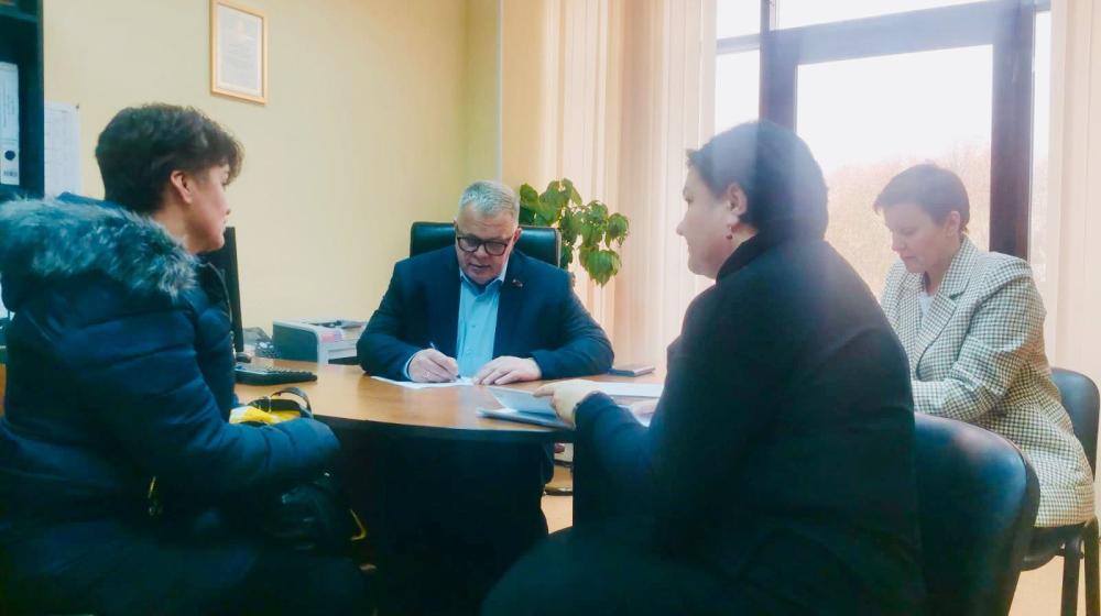 Руководитель фракции КПРФ в Мособлдуме Александр Наумов провел прием граждан в Домодедове