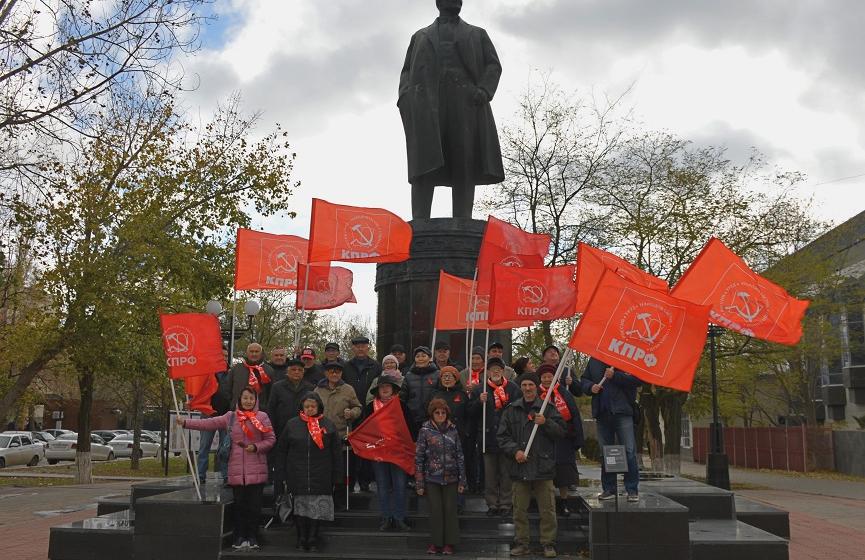 Торжества в Калмыкии в честь Великого Октября