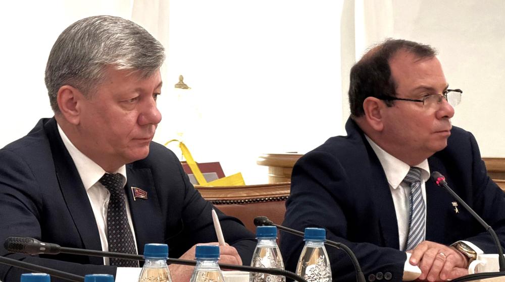 Дмитрий Новиков провёл встречу с Президентом Кубинского института дружбы народов Фернандо Гонсалесом Льортом