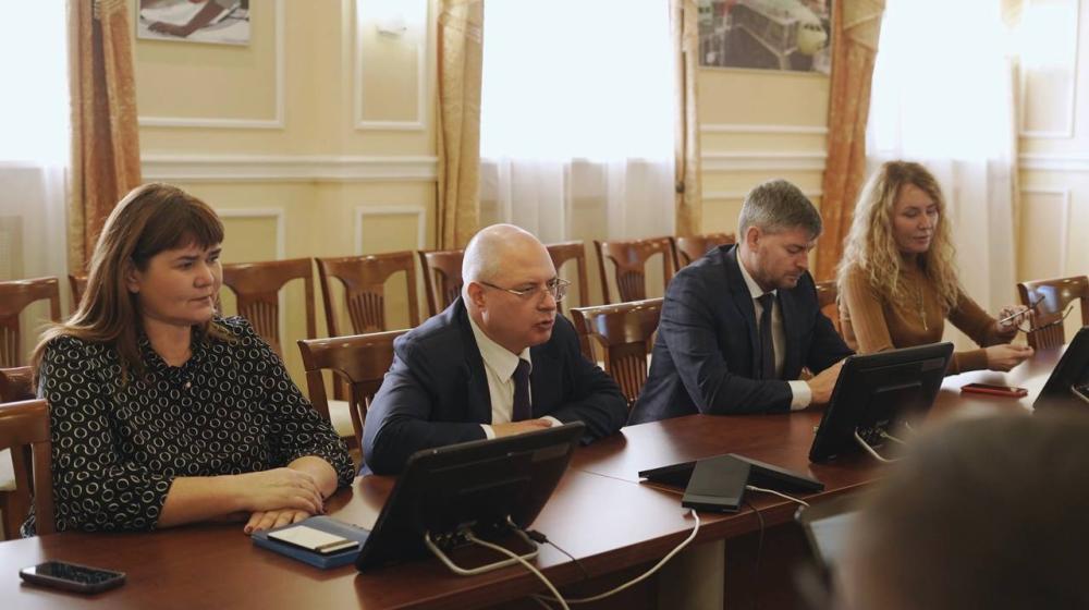 Воронеж. Решение проблем молодого поколения обсудили депутат Госдумы Сергей Гаврилов и молодёжный Совет авиазавода