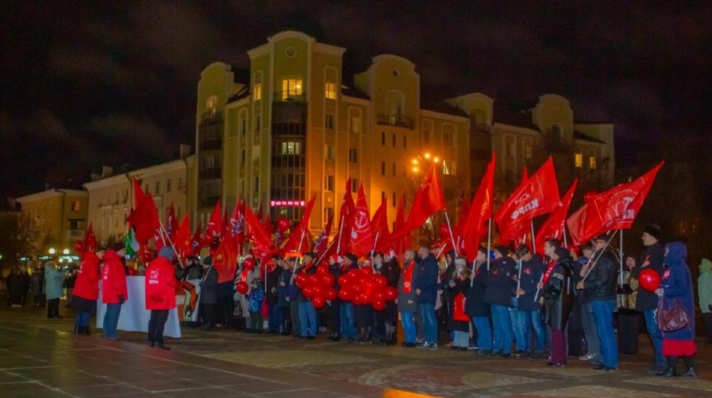 107-я годовщина Великого Октября Пензе