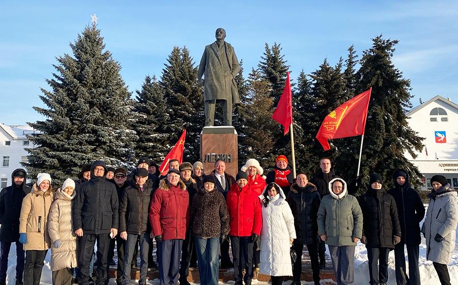 Состоялся межрегиональный семинар-совещание партийного актива в Суздале