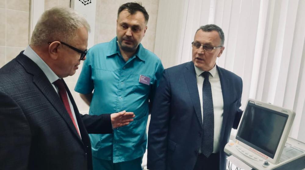 Московская область. Каширские медики поблагодарили руководителя фракции КПРФ Александра Наумова за помощь больнице