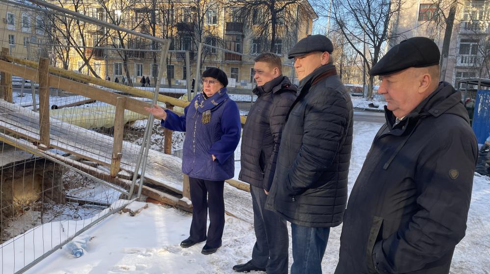 Нижегородские депутаты КПРФ обратились в прокуратуру в связи с нарушением сроков ремонта теплосетей