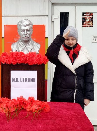Активисты женского движения «Надежда России» по всей стране достойно отметили День рождения И.В. Сталина