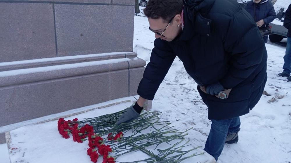 Санкт-Петербург. Коммунисты отметили 145-ю годовщину со дня рождения И.В. Сталина