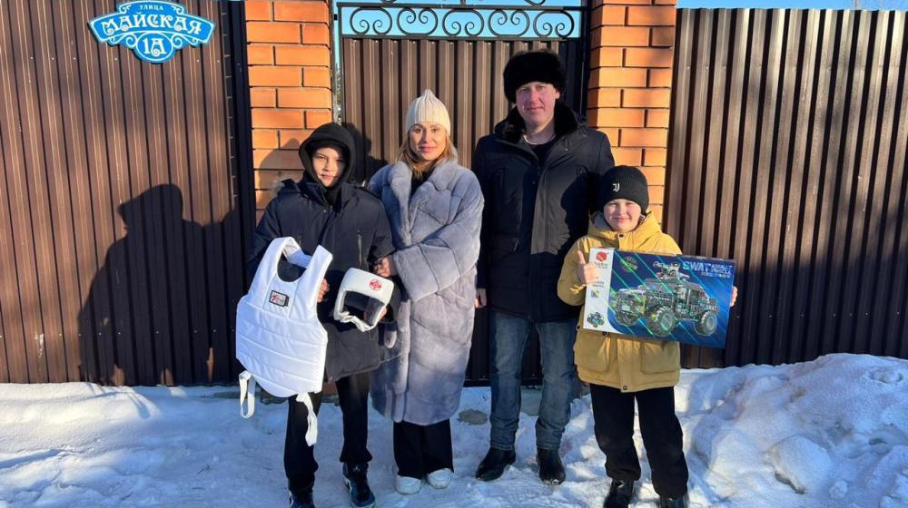 Забайкальские депутаты-коммунисты исполняют новогодние желания