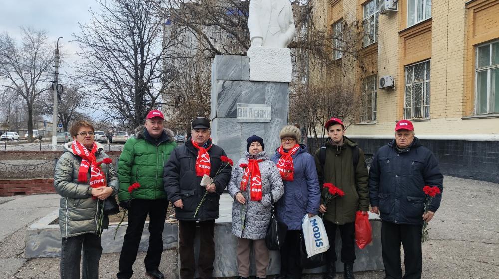 Сталинградские коммунисты почтили память Владимира Ильича Ленина
