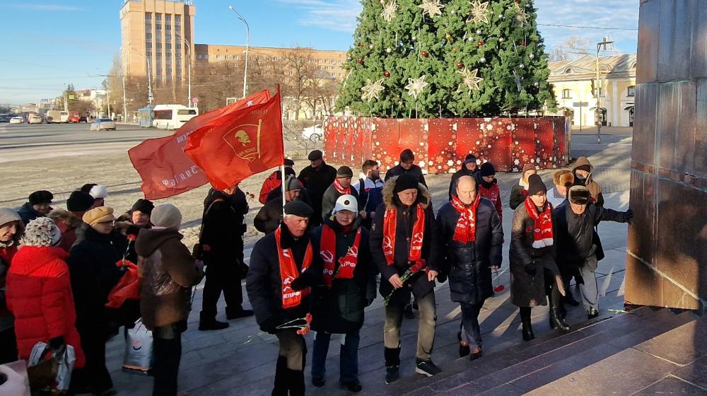Возложение  в  День  памяти В.И. Ленина  в  Рязани