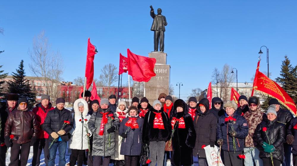Самарская область. Тольяттинские коммунисты почтили память основателя СССР В.И. Ленина