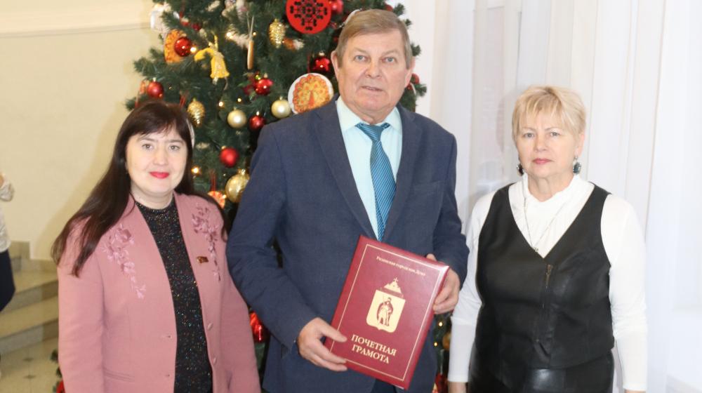 Депутаты-коммунисты поздравили рязанских общественников