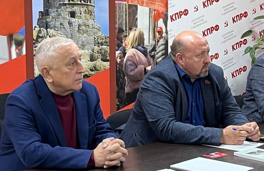 Николай Харитонов и сахалинские коммунисты на страже дальневосточного здравоохранения