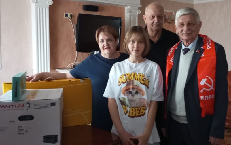 Белгородская область. Депутат Сергей Гаврилов помог пострадавшей семье из Шебекино
