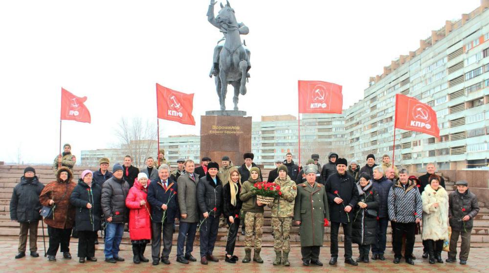 Луганск гордится своим земляком! 144-я годовщина со дня рождения Климента Ворошилова