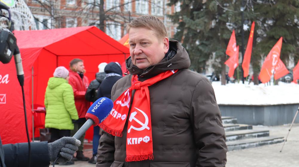 Владислав Егоров, первый секретарь Комитета Нижегородского регионального отделения КПРФ: «На фоне коммунальных аварий миллиардные кредиты Нижегородского Водоканала требуют объяснения целей и оценки эффективности»