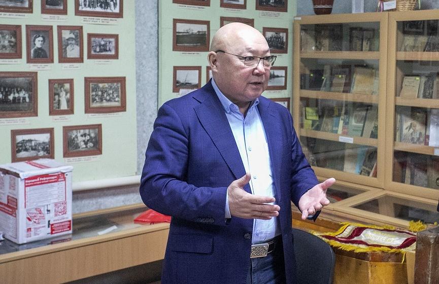 Глава фракции КРО КПРФ в парламенте  Калмыкии Николай Нуров провел в Яшалте встречу с избирателями и пленум райкома партии