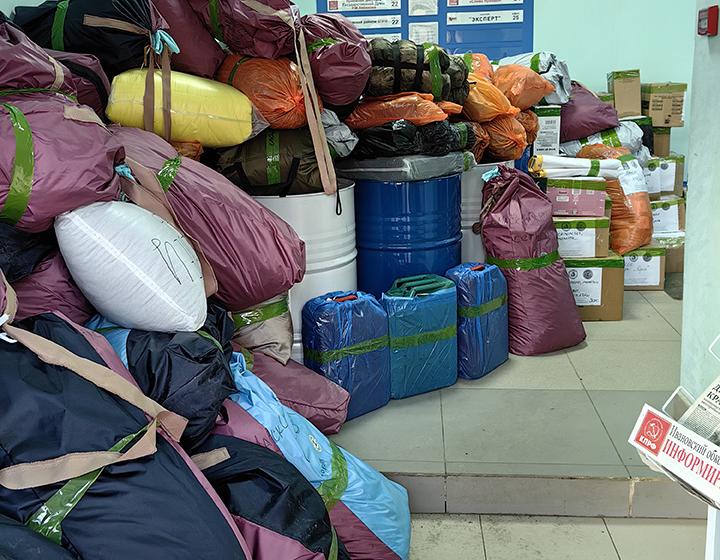 Ивановские коммунисты передали очередной гуманитарный груз в руки бойцам в Курской и Белгородской областях