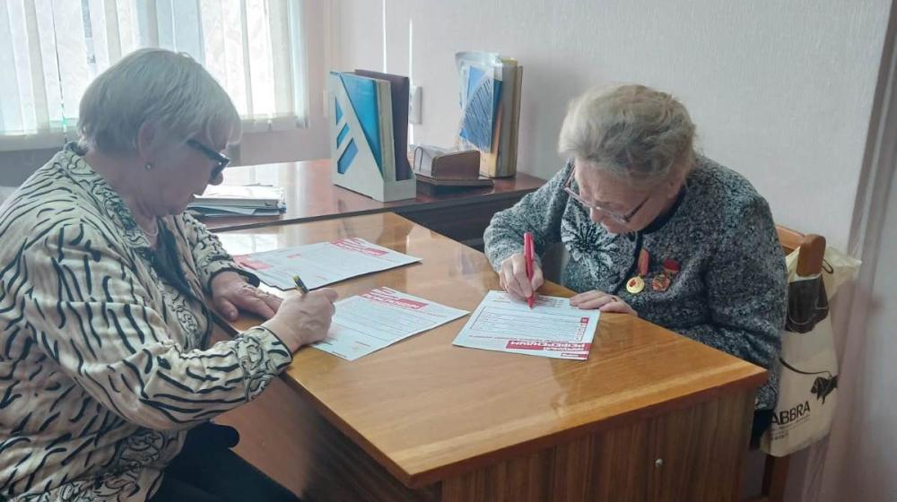 Подмосковные коммунисты: Жители региона ЗА Народный референдум КПРФ! ЗА социальную справедливость!