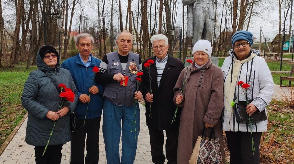 Новгородская область. КПРФ достойно отметила 155-летию Великого Ленина