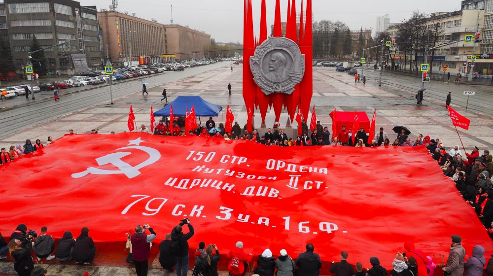 Свердловские коммунисты приняли эстафету марша «Наша Великая Победа»!