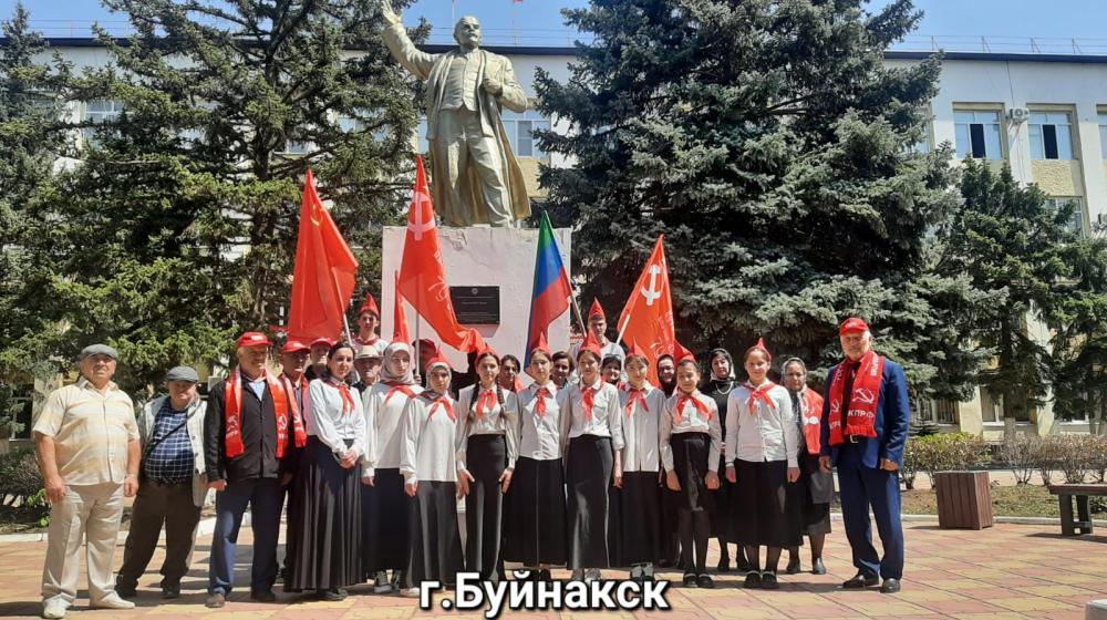 Дагестанские коммунисты масштабно отметили 155 лет со дня рождения В.И. Ленина