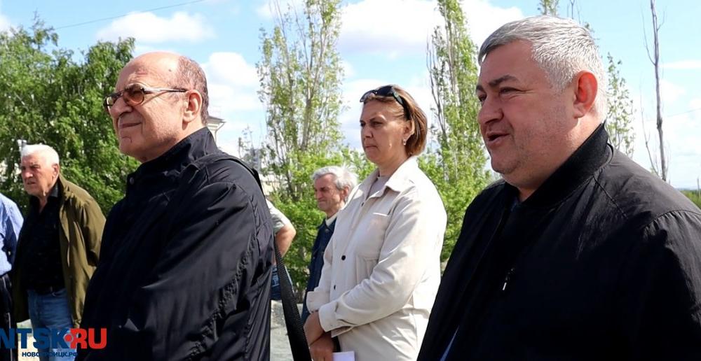 Оренбургская область. Жители Новотроицка при поддержке КПРФ протестуют против строительства карьера в непосредственной близости от жилых домов