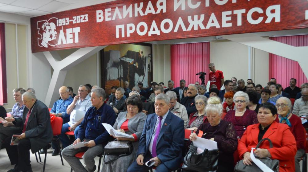 Депутат Госдумы Алексей Куринный принял участие в работе Пленума Алтайского крайкома КПРФ