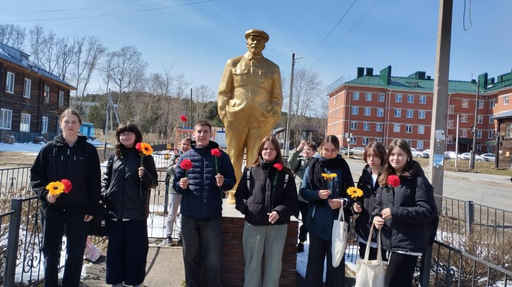 Томские коммунисты достойно отметили 155-летие В.И. Ленина