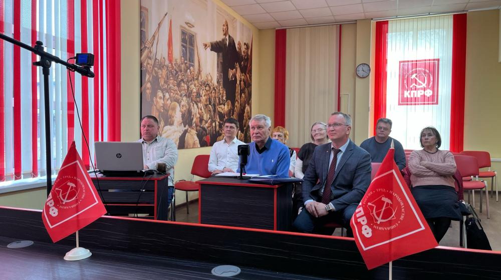 КПРФ в Костроме обсудила реализацию «мусорной реформы» в области