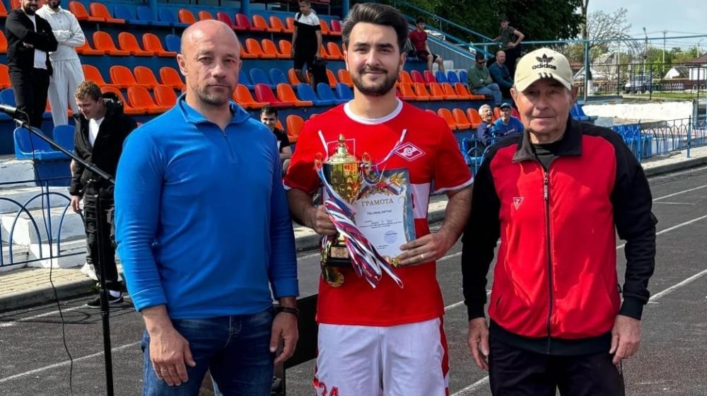 Футболисты белгородской команды «Спартак КПРФ» выиграли кубок Прохоровского поля