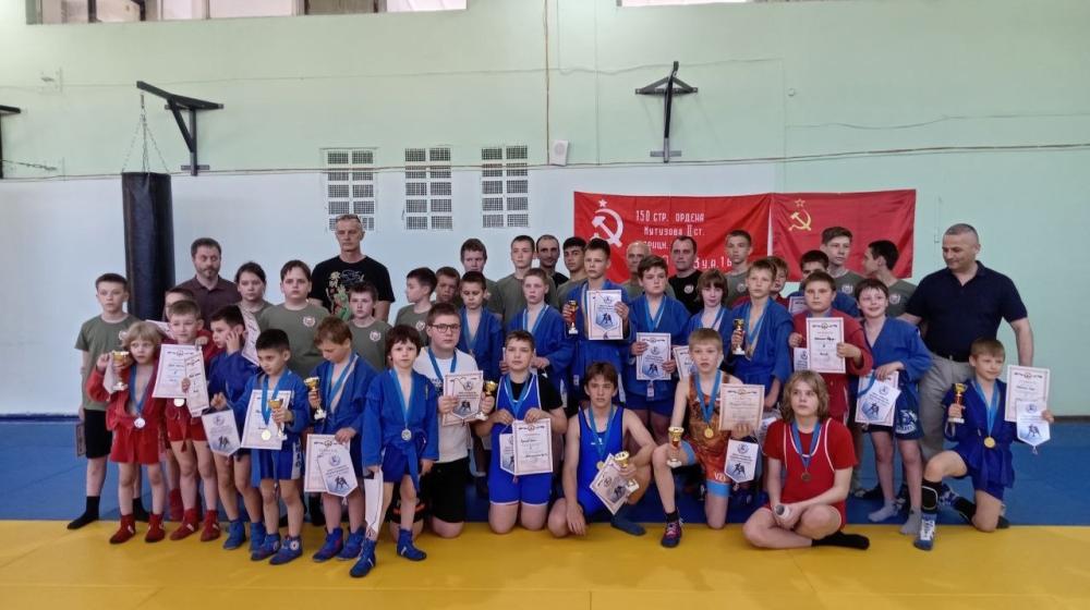 Юные спортсмены Нижнего Новгорода выступили на фестивале единоборств, организованном КПРФ