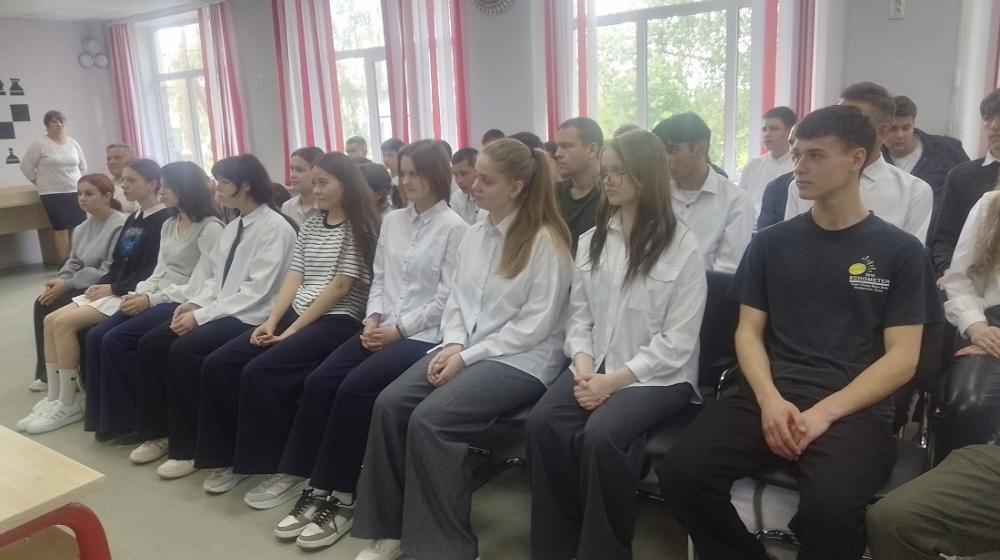 В Воронежской области учащиеся Подгоренской школы получили новый спортивный инвентарь