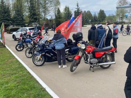 КПРФ и байкеры провели авто-мотопробег по Северу Нижегородской области в честь Дня Победы