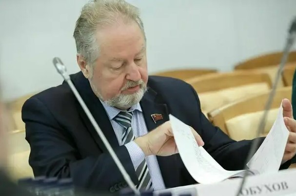 Депутат Госдумы С.П. Обухов рассказал, как защититься от влияния западной пропаганды